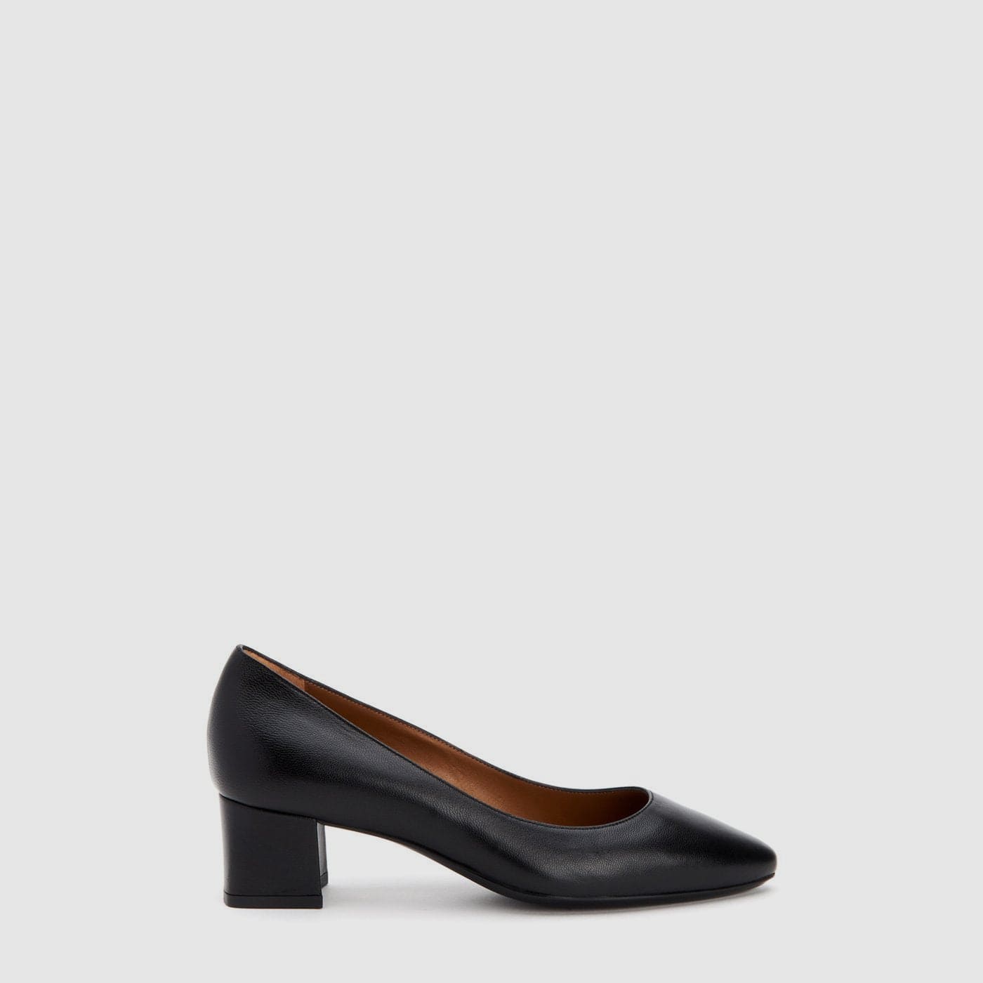 Aquatalia pumps on sale