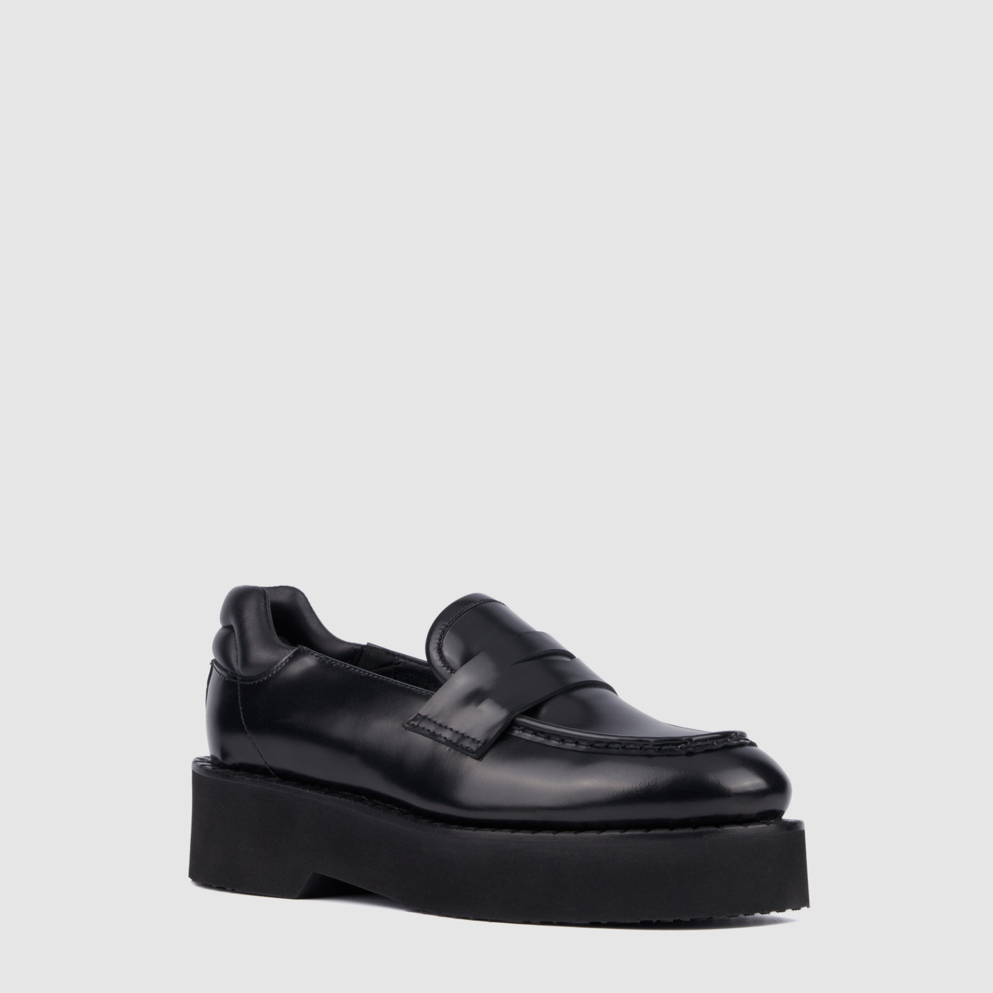 WOMEN'S MARTA LOAFER IN BLACK – Aquatalia®