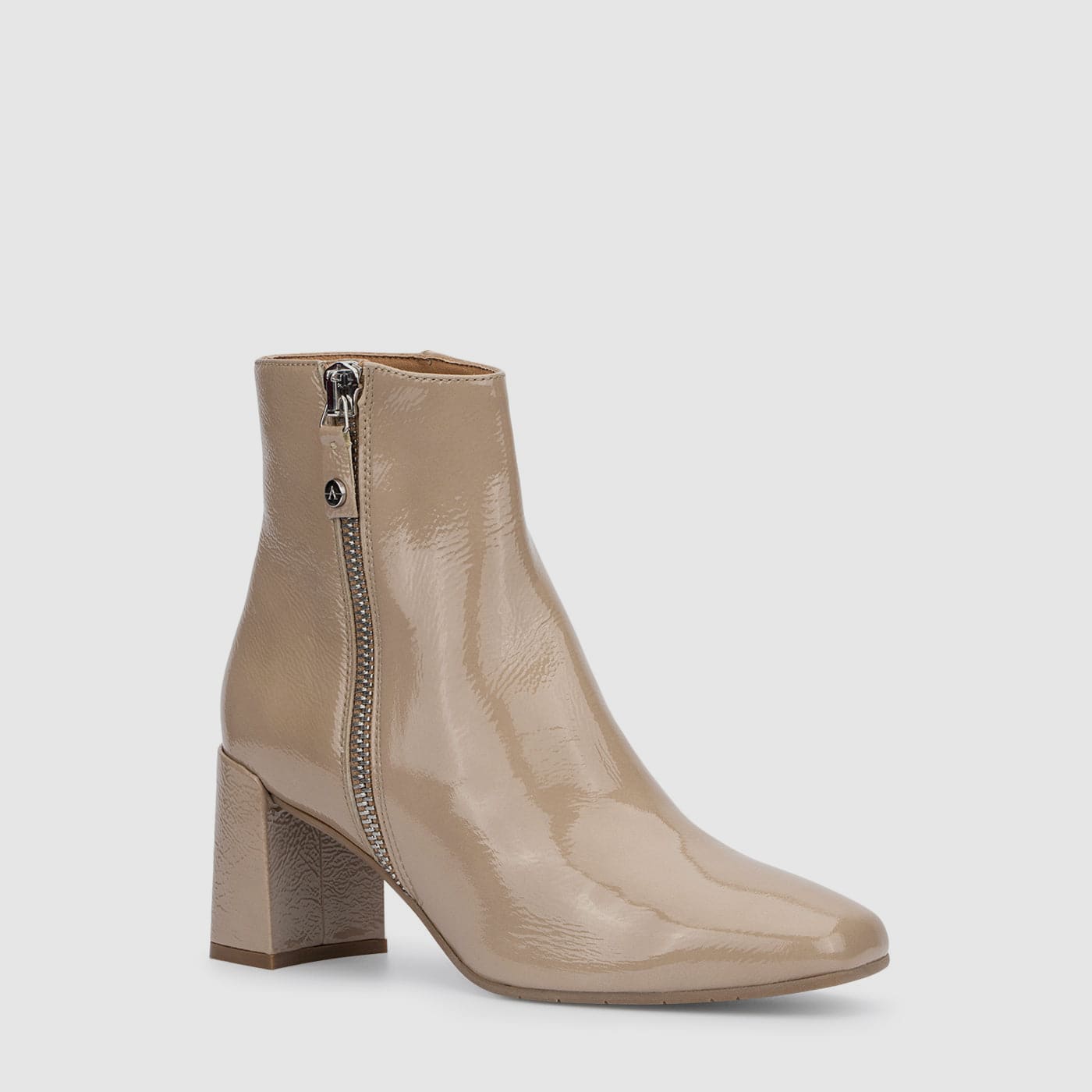 DELFINA WOMENS BOOT IN TAUPE – Aquatalia®